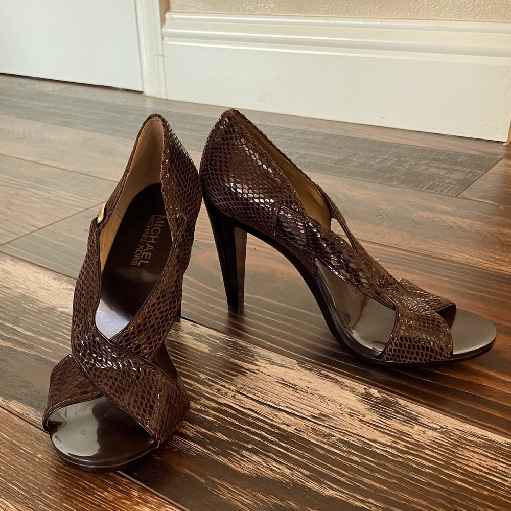 Michael Kors Brown Leather Heels, size 6, never worn
